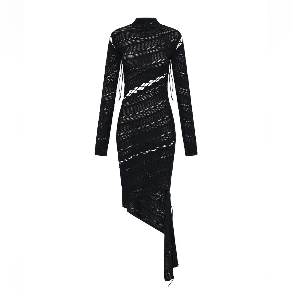 Dion Lee
Coiling asymmetric crochet dress